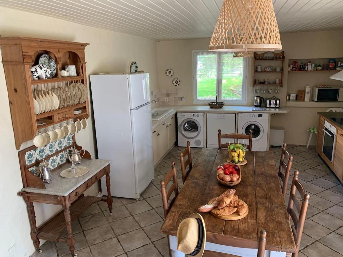 Country Villa For 19 Pool Cinema Football Pitch Verteillac المظهر الخارجي الصورة